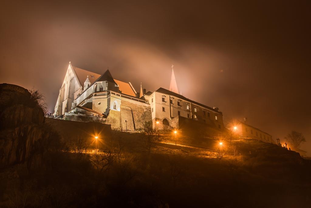 Apartman Pod Hradem Znojmo Exterior foto